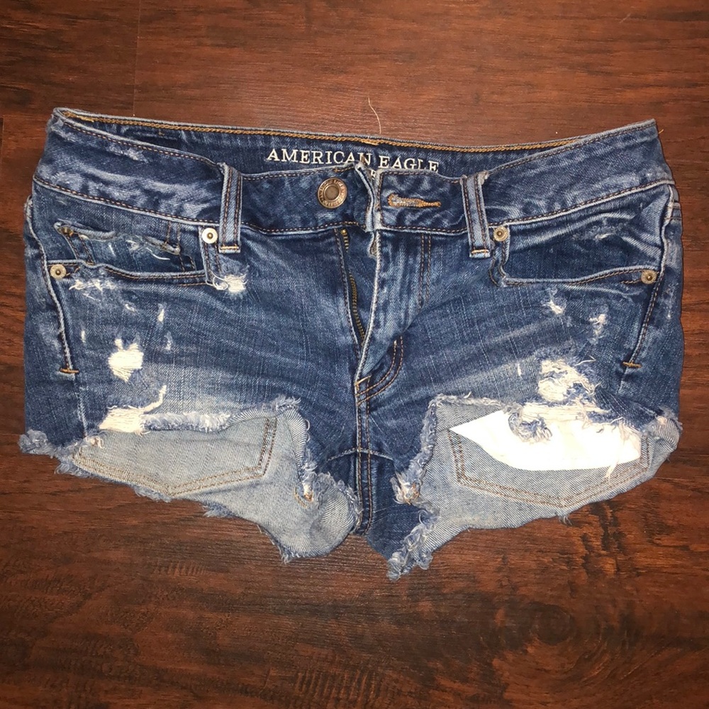 Distraught American Eagle low rise shorts